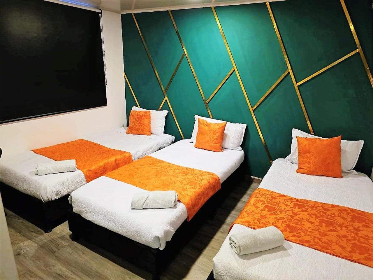 Hotel Kristal Ferial โบโกตา ภายนอก รูปภาพ