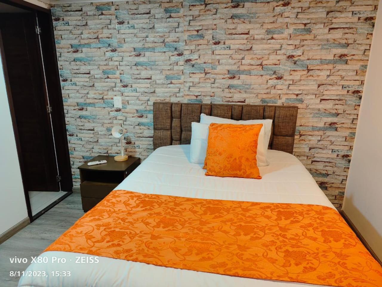 Hotel Kristal Ferial โบโกตา ภายนอก รูปภาพ