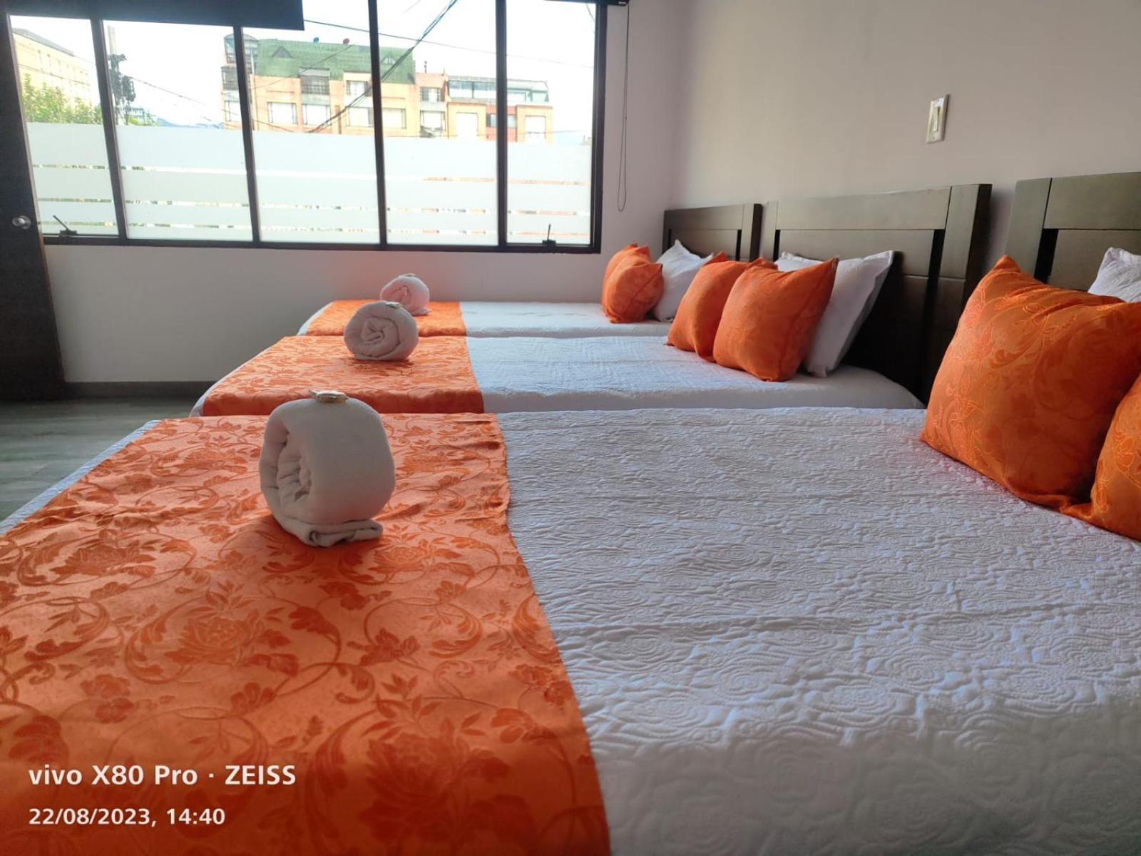 Hotel Kristal Ferial โบโกตา ภายนอก รูปภาพ