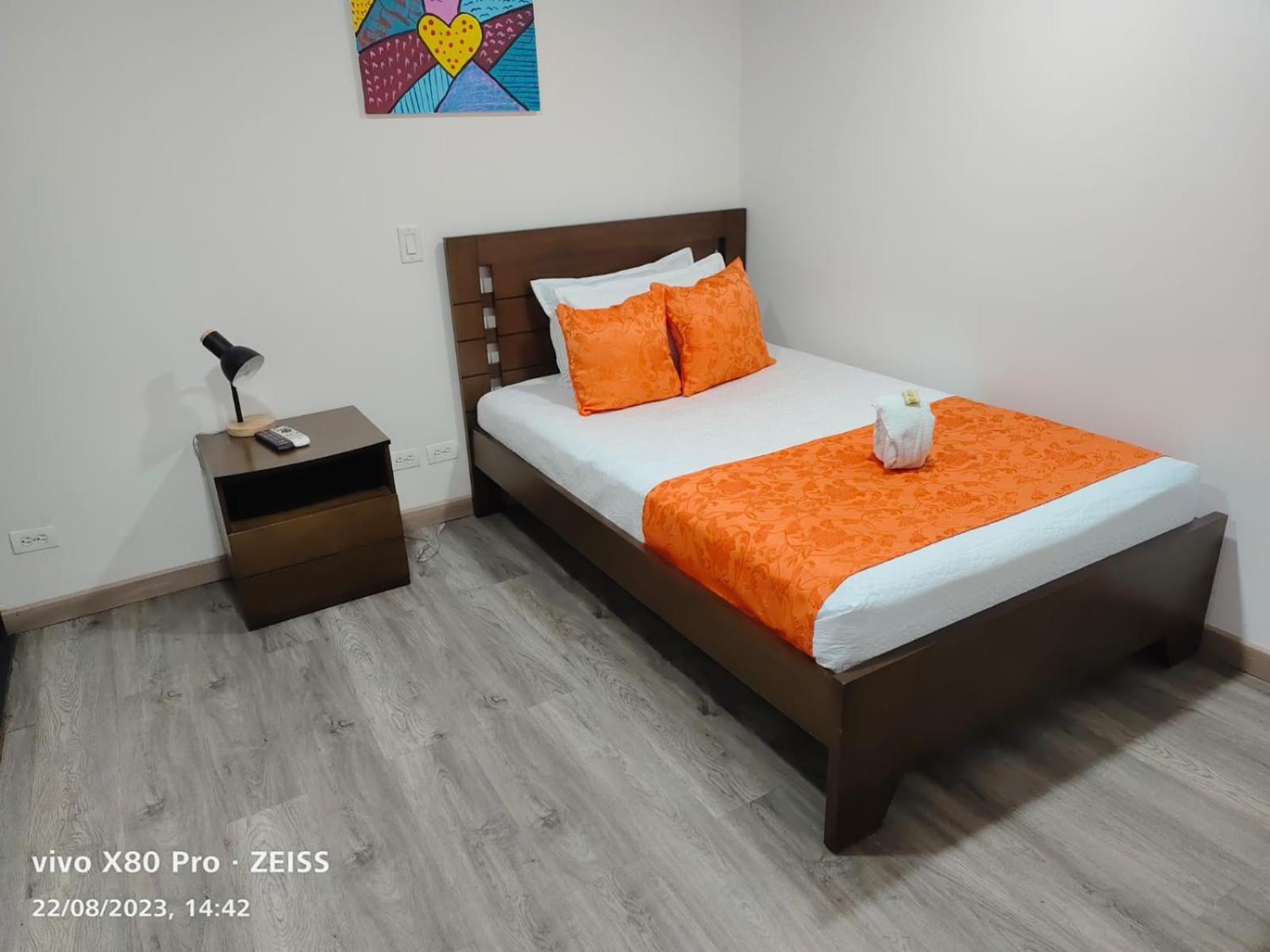 Hotel Kristal Ferial โบโกตา ภายนอก รูปภาพ