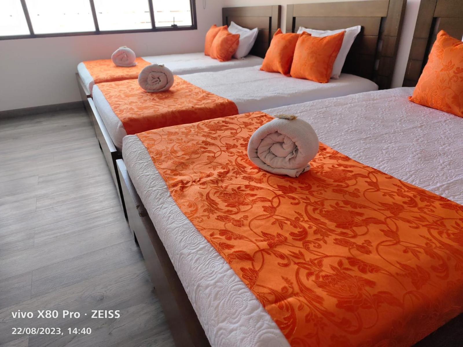 Hotel Kristal Ferial โบโกตา ภายนอก รูปภาพ