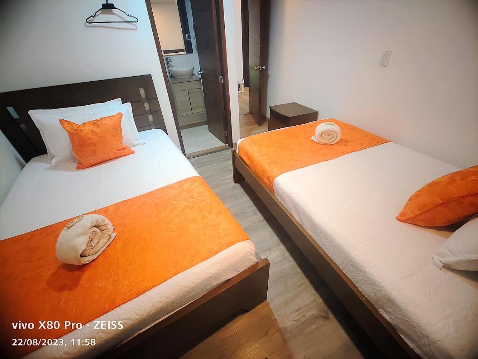 Hotel Kristal Ferial โบโกตา ภายนอก รูปภาพ