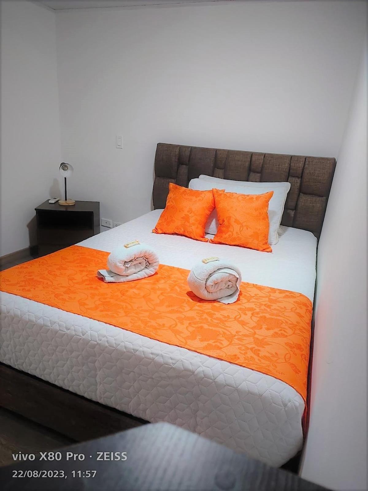Hotel Kristal Ferial โบโกตา ภายนอก รูปภาพ