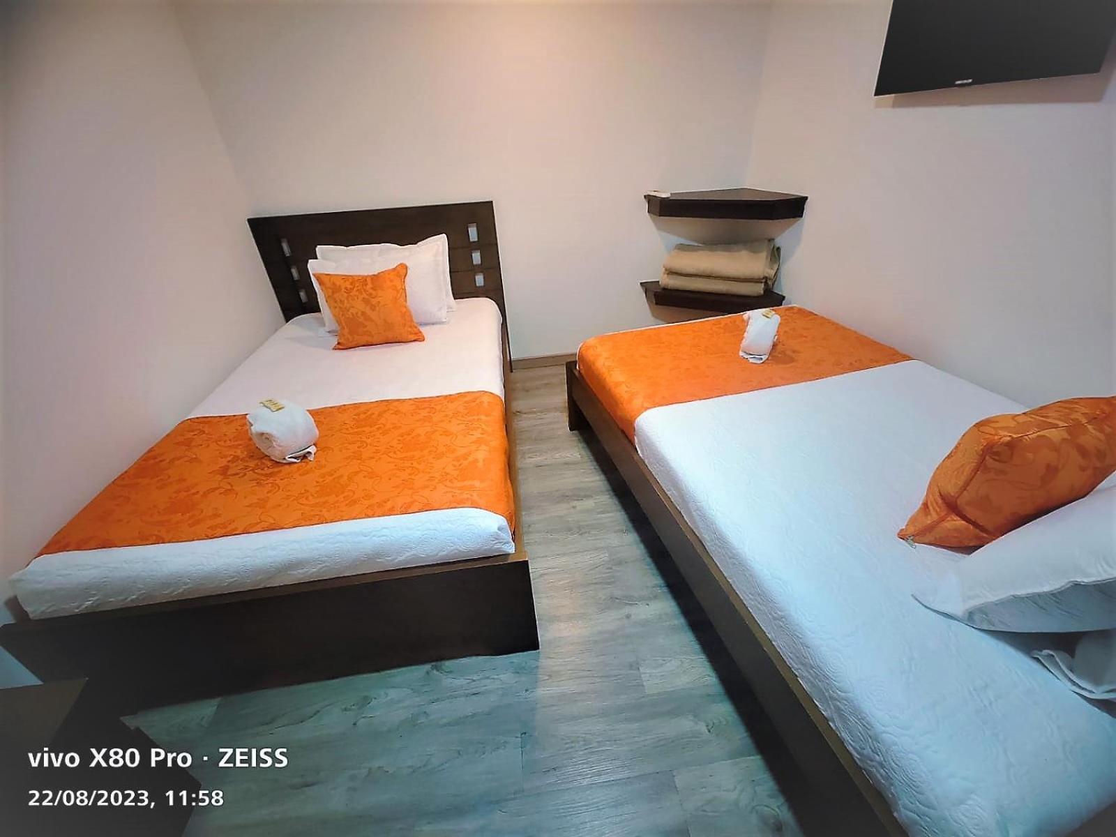 Hotel Kristal Ferial โบโกตา ภายนอก รูปภาพ
